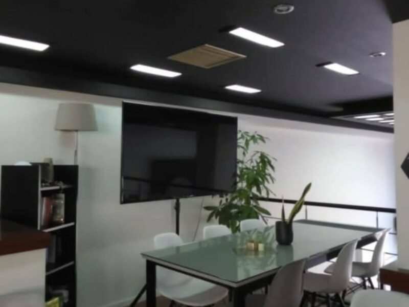 SELLING a 100 sq.m. coffee shop in an excellent spot, next to Panteion University. It is a fully equipped and ready for immediate operation shop, set up with modern equipment and available products. It is found in an area with constant flow of people.