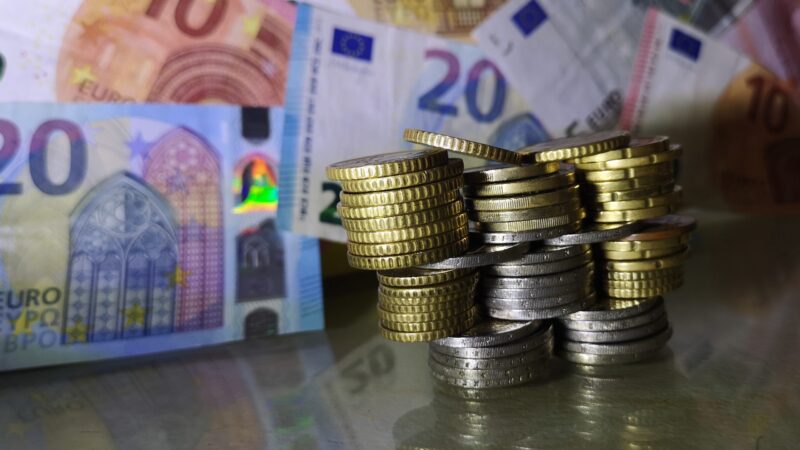 Ανατροπή στις συντάξεις Μαΐου: Πότε θα γίνουν τελικά οι πληρωμές