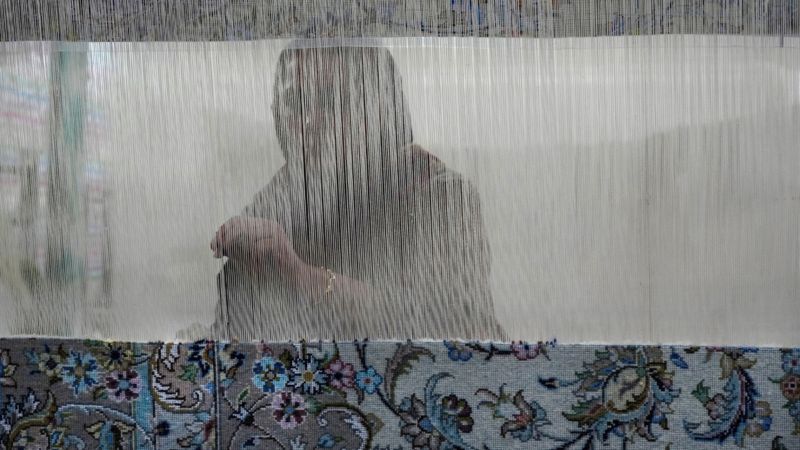 Έλληνας εφοπλιστής αγόρασε ολομέταξο χαλί που κόστισε όσο ένα σπίτι: «Ένα στον κόσμο υπάρχει»