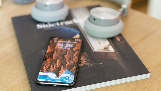 Οι Βρυξέλλες αλλάζουν τους κανόνες για τα κινητά τηλέφωνα - Ο σημαντικός Φεβρουάριος του 2027