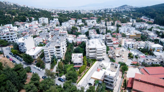 εκθεση-του-δντ-τα-ελληνικά-παράδοξα-στ-564248281