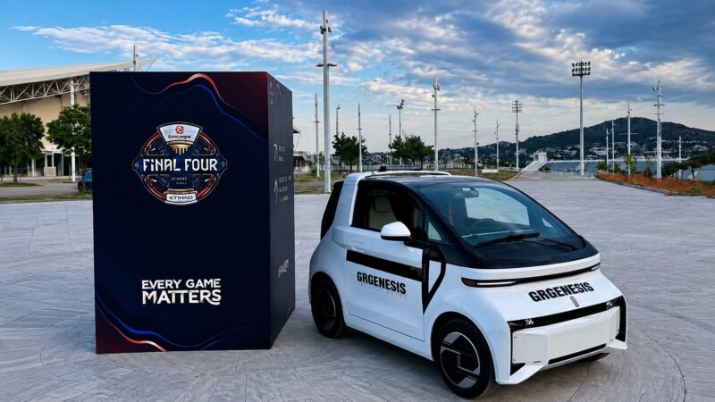 Linktour: Ξαφνική εμφάνιση του νέου αντι-smart στο Final Four και στους Iron Maiden