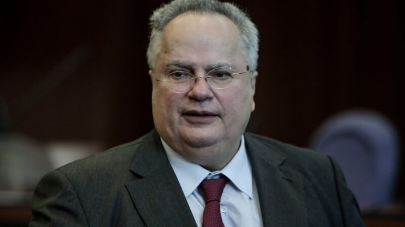 Ο Νίκος Κοτζιάς απαντά σε δημοσιεύματα