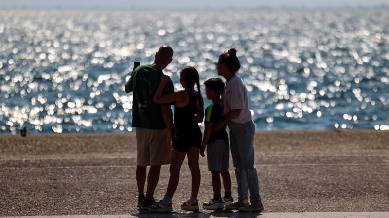 Επίδομα παιδιού: Ποιοι, πώς και πότε θα λάβουν 150 ευρώ