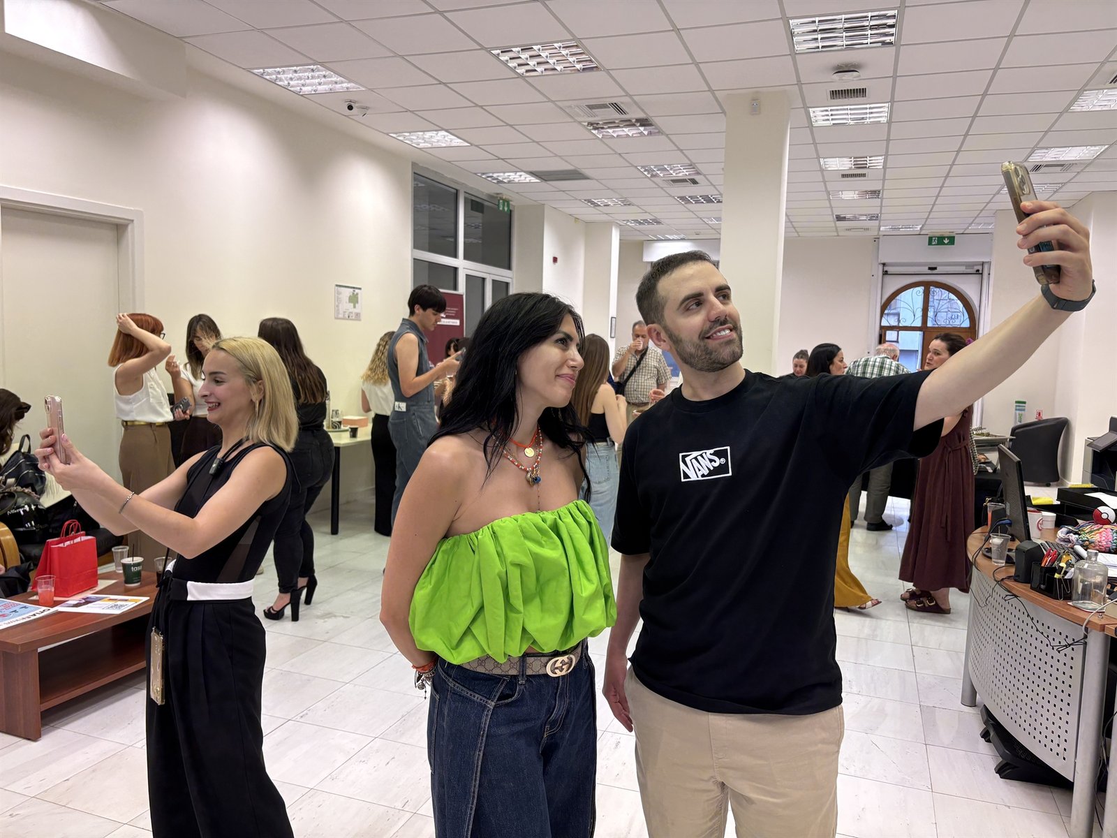 TikTokers με «πτυχίο» από το ΟΠΑ-3