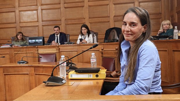 Τυχεροπούλου: Με φωτογραφικές διατάξεις την αποκλείουν από θέση προϊσταμένης στην ΑΑΔΕ παρά την απόφαση δικαστηρίου