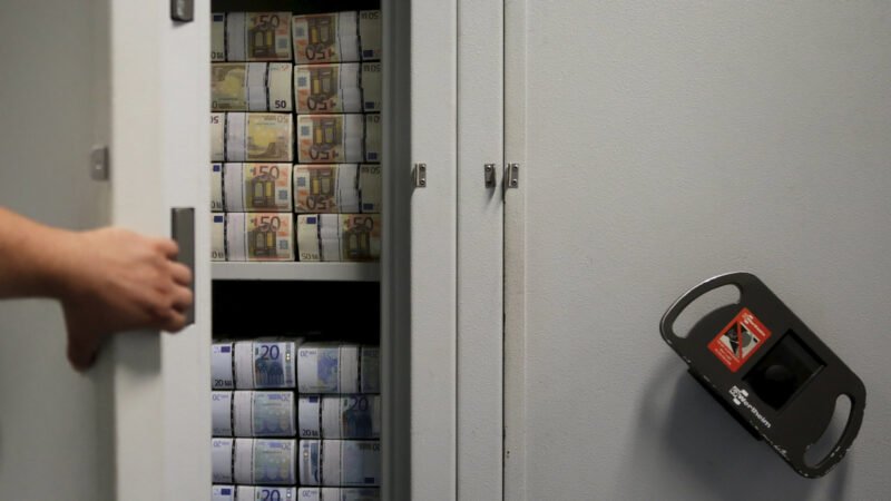 Πώς συγκρίνεται η Ευρώπη με τις πλουσιότερες χώρες του κόσμου στον ατομικό πλούτο; - Πού βρίσκεται η Ελλάδα;