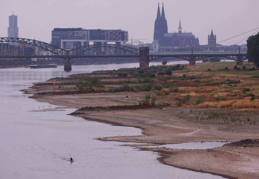 In historical low water levels in the Rhine due to drought in the Netherlands, the forecasts are ominous