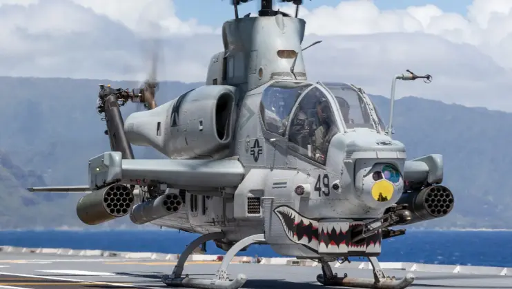 AH-1Z_ελικοπτερο.webp