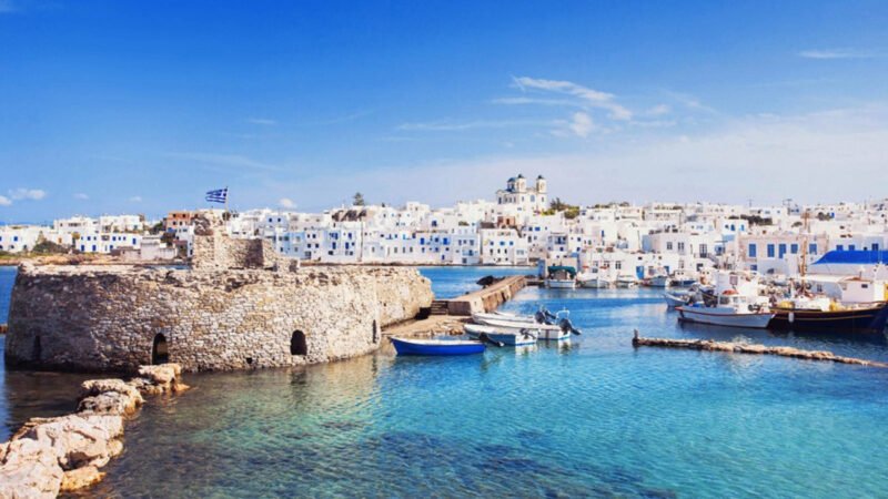 Πάρος: Η γενιά της σεζόν