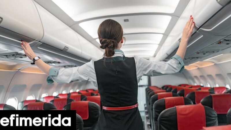 Αεροσυνοδός της Air France μετά από 32 χρόνια συνταξιοδοτείται και αποκαλύπτει το ποσό που θα παίρνει
