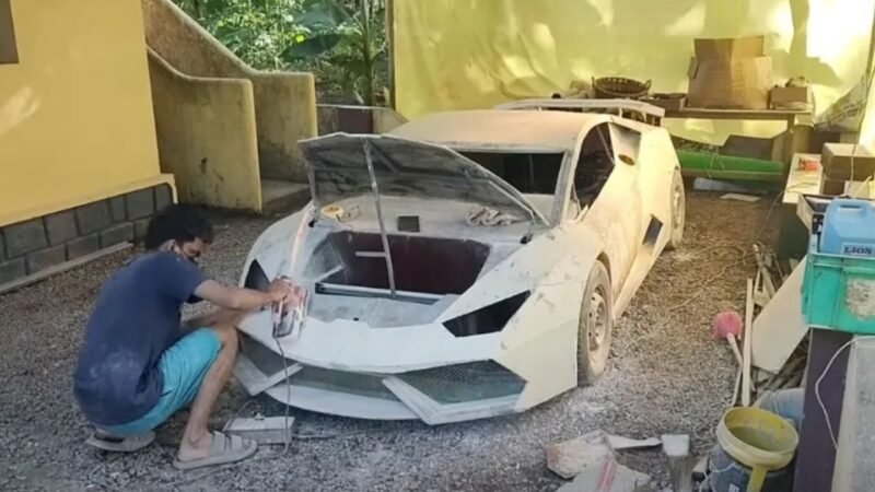 Ινδός δεν είχε λεφτά για Lamborghini: Σε 3 χρόνια έφτιαξε δική του με παλιοσίδερα και μηχανή από Maruti 800 (vid)