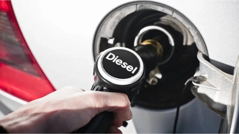 Το diesel αρχίζει να εξαφανίζεται από τα πρατήρια – Τι θα γίνει στην Ελλάδα
