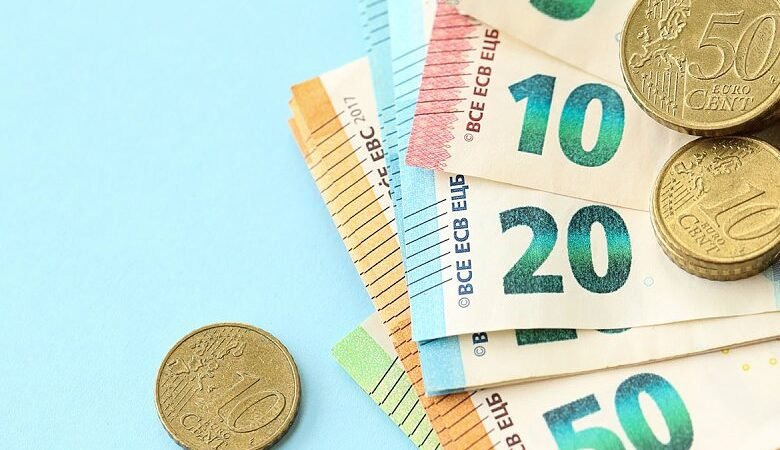 Δεν είναι σίγουρη η προκαταβολή του τσεκ μέχρι τέλος Οκτωβρίου, ποιο σενάριο εξετάζουν στην ΑΑΔΕ για φετινή πληρωμή