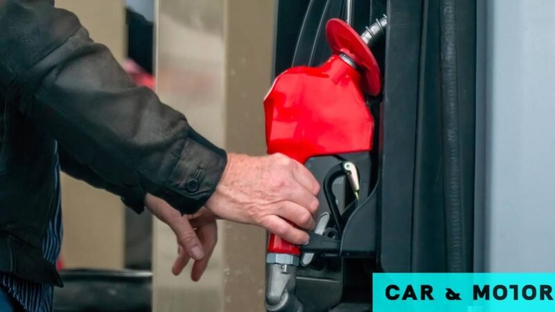 Βάζουν 50 λίτρα μόνο με 40 ευρώ -Η βενζίνη που σπάει τα ταμεία στην Ευρώπη