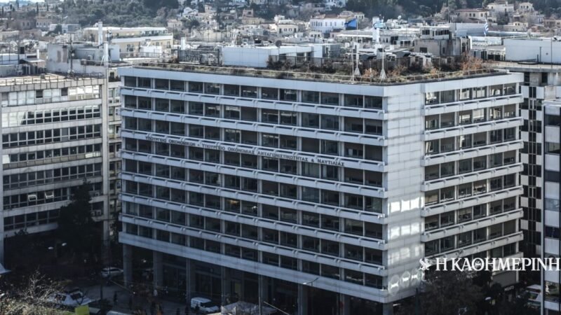 Η ακρίβεια «φουσκώνει» τα έσοδα από ΦΠΑ