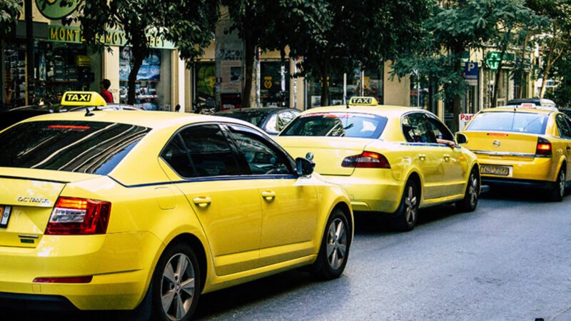 Νέες αυξήσεις στα ταξί: Πόσο θα κοστίζει η απόσταση Αθήνα – Αεροδρόμιο